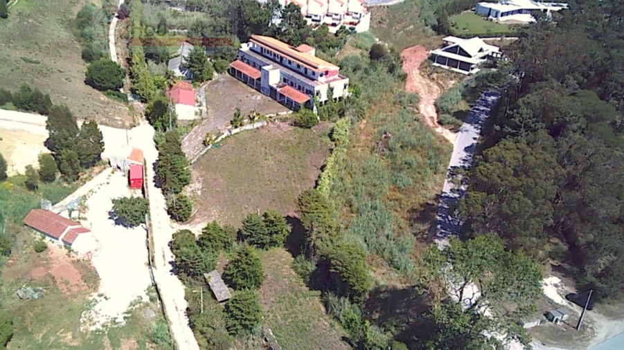 Negócio para Venda em Nadadouro Foto 1