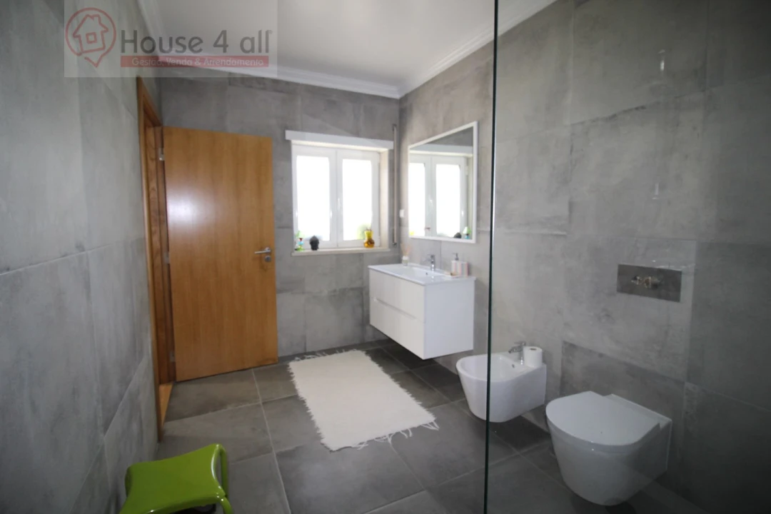 Apartamento T2 para Venda em Tornada e Salir do Porto Foto 15