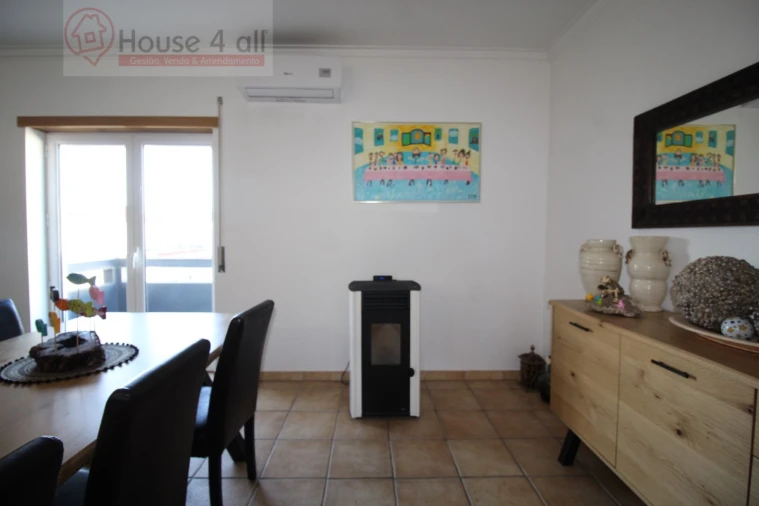 Apartamento T2 para Venda em Tornada e Salir do Porto Foto 3