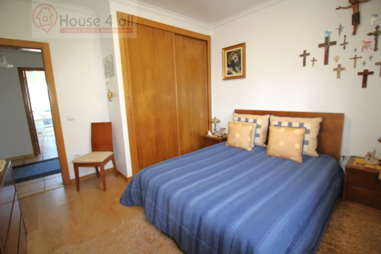 Apartamento T2 para Venda em Tornada e Salir do Porto Foto 18