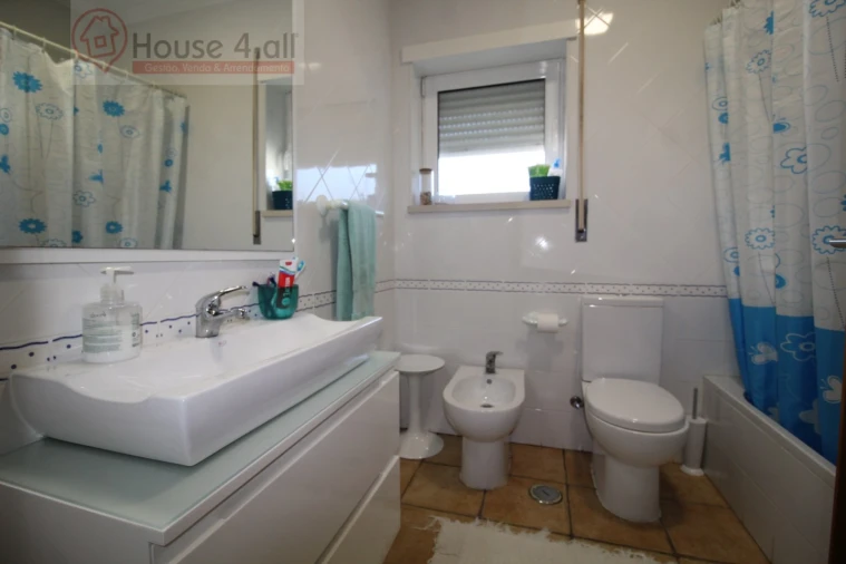 Apartamento T2 para Venda em Tornada e Salir do Porto Foto 19