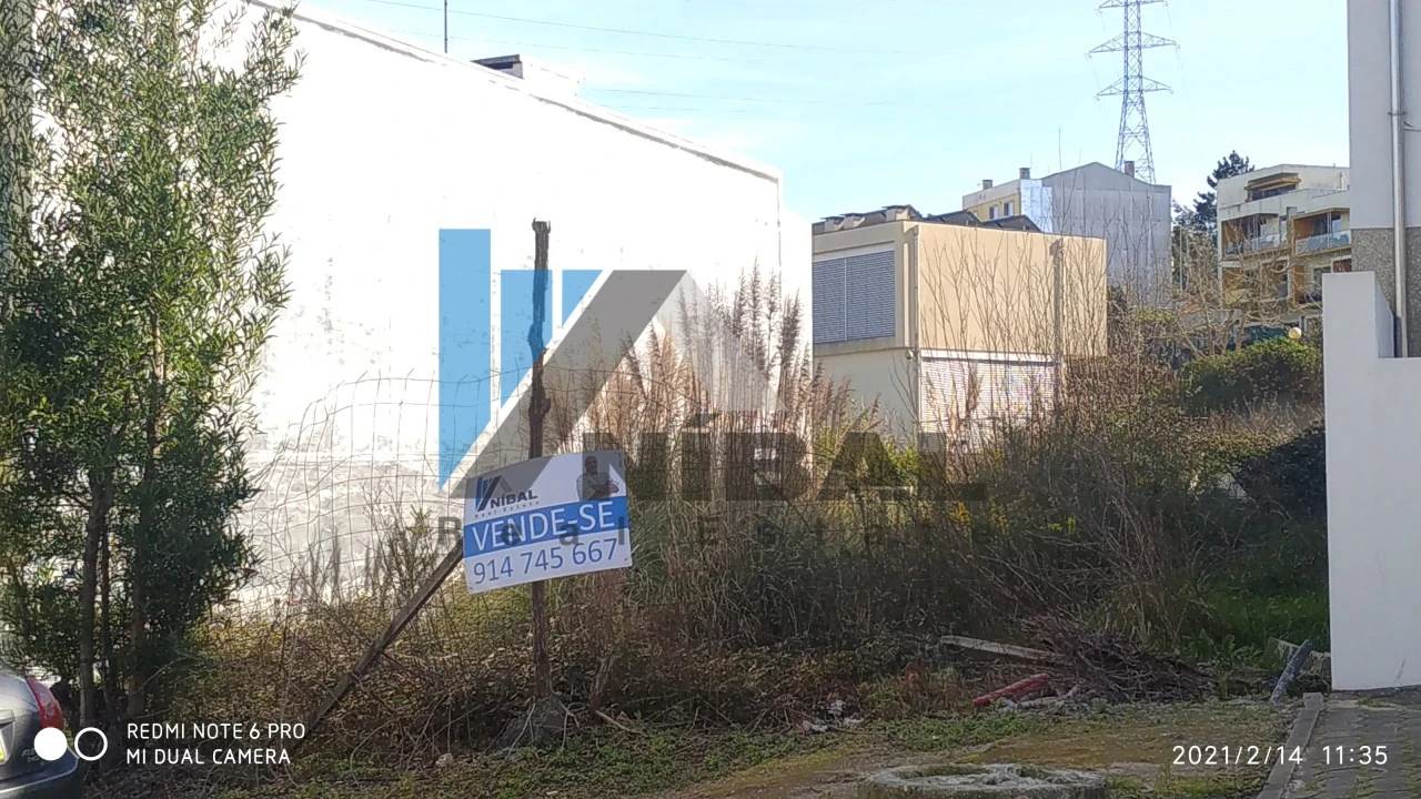 Terreno para Venda em Pedroso e Seixezelo Foto 1