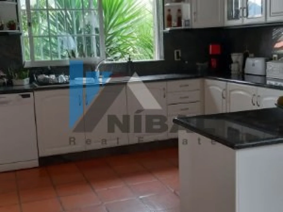 Moradia T4 para Venda em Gondarem Foto 14