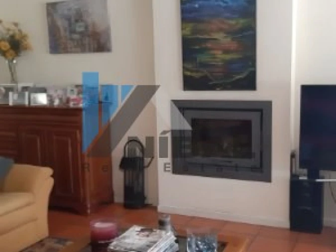 Moradia T4 para Venda em Gondarem Foto 4