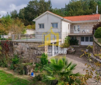 Moradia T5 para Venda em Vieira do Minho