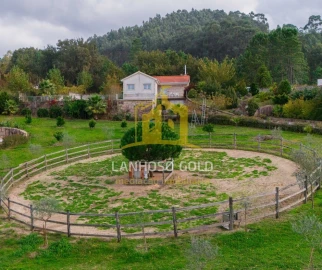 Moradia T5 para Venda em Vieira do Minho