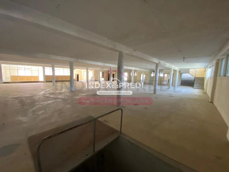 Armazém para Venda em Mangualde, Mesquitela e Cunha Alta Foto 12