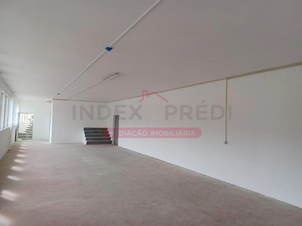 Armazém para Venda em Mangualde, Mesquitela e Cunha Alta Foto 4
