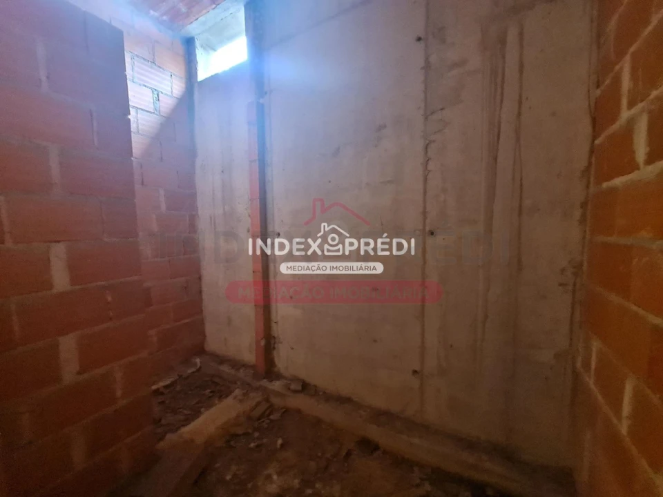 Prédio para Venda em Águeda e Borralha Foto 12