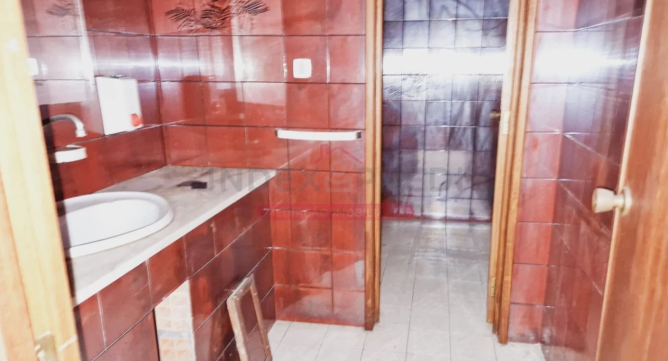 Armazém para Venda em Sangalhos Foto 27