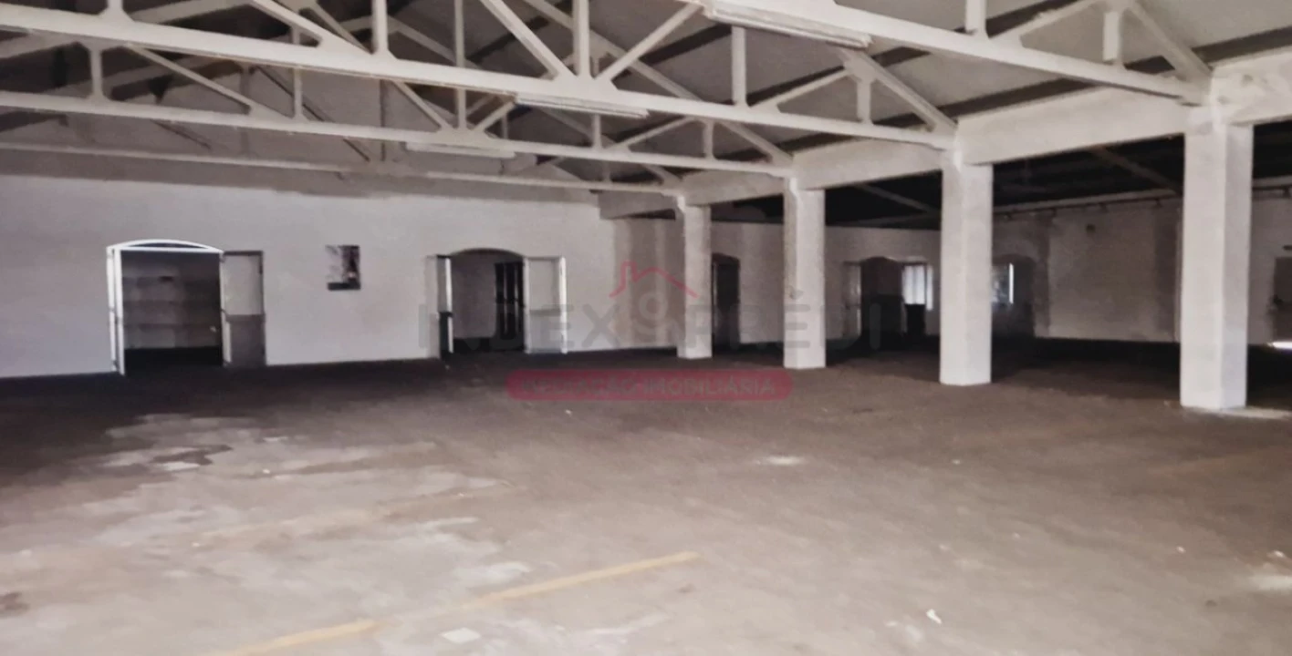 Armazém para Venda em Sangalhos Foto 39