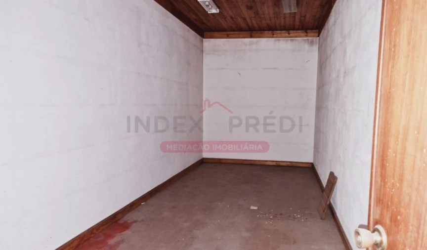 Armazém para Venda em Sangalhos Foto 30