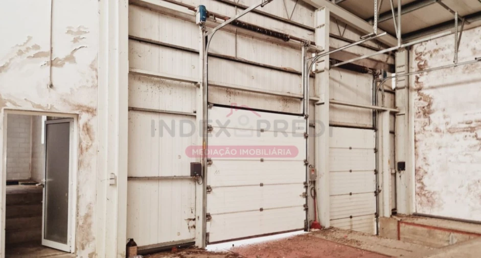 Armazém para Venda em Sangalhos Foto 37