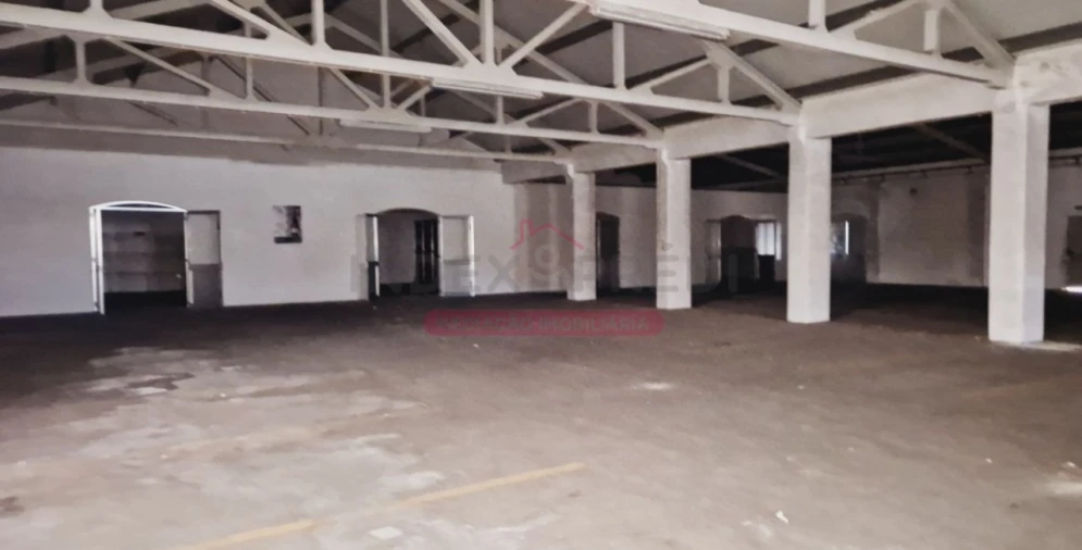 Armazém para Venda em Sangalhos Foto 39