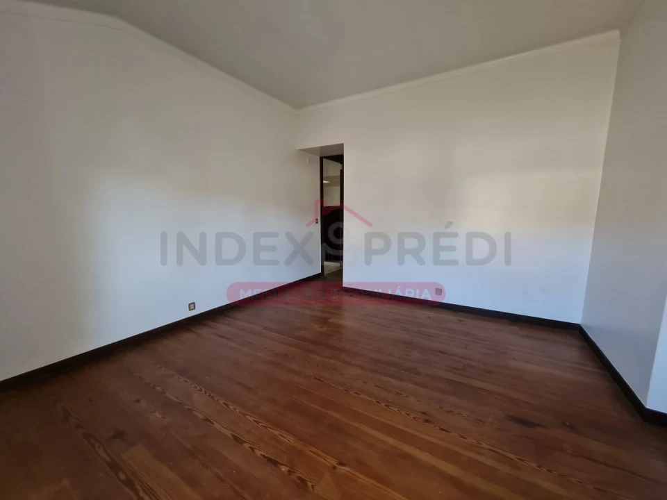 Moradia T10 para Venda em Maiorca Foto 66