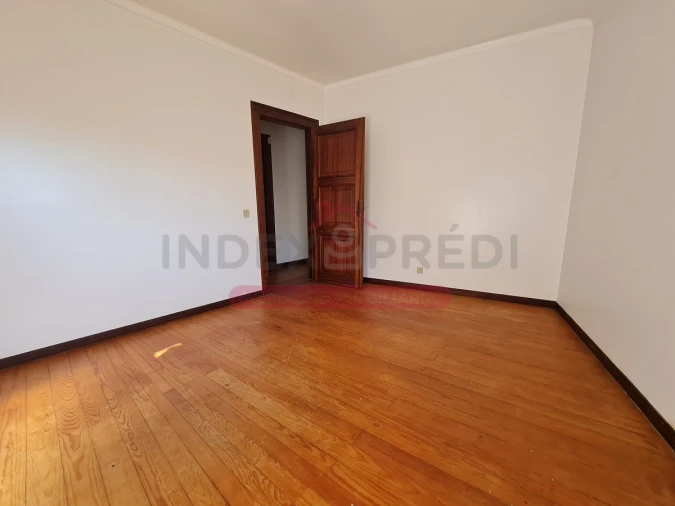 Moradia T10 para Venda em Maiorca Foto 11