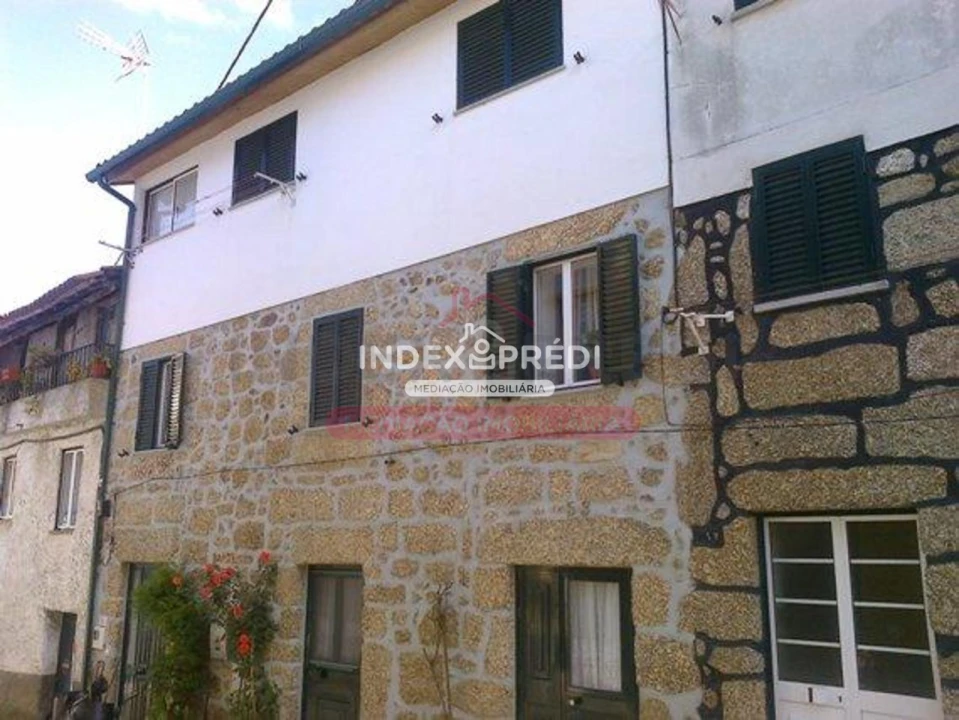 Moradia T1 para Venda em Candosa Foto 3