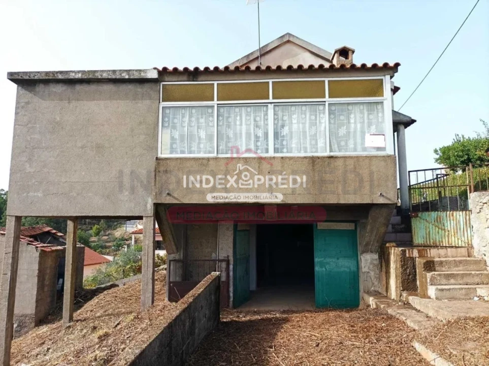 Moradia T5 para Venda em Cabril Foto 2