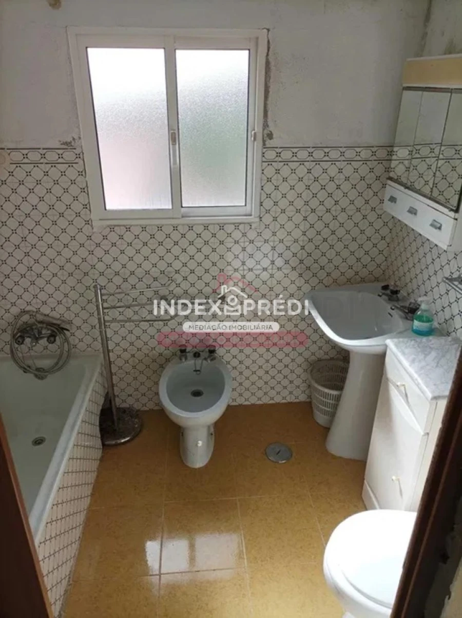 Moradia T5 para Venda em Cabril Foto 3