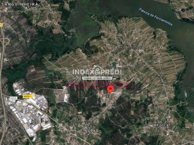 Armazém para Venda em Fermentelos Foto 10