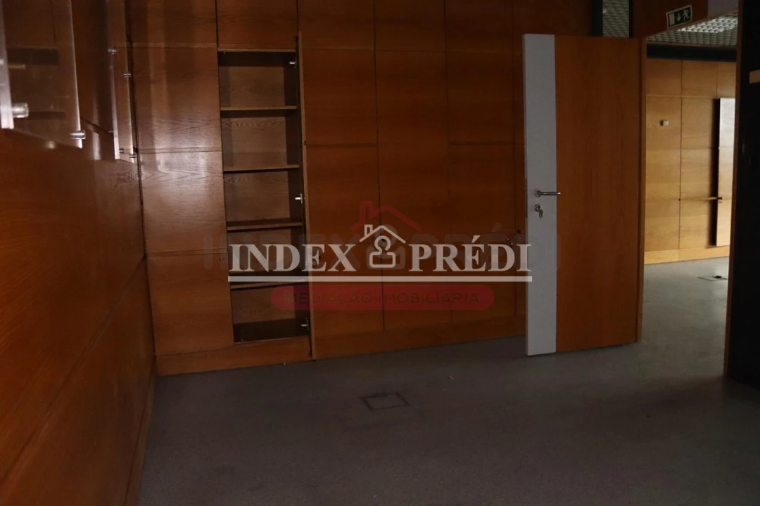 Loja para Venda em Águeda e Borralha Foto 6