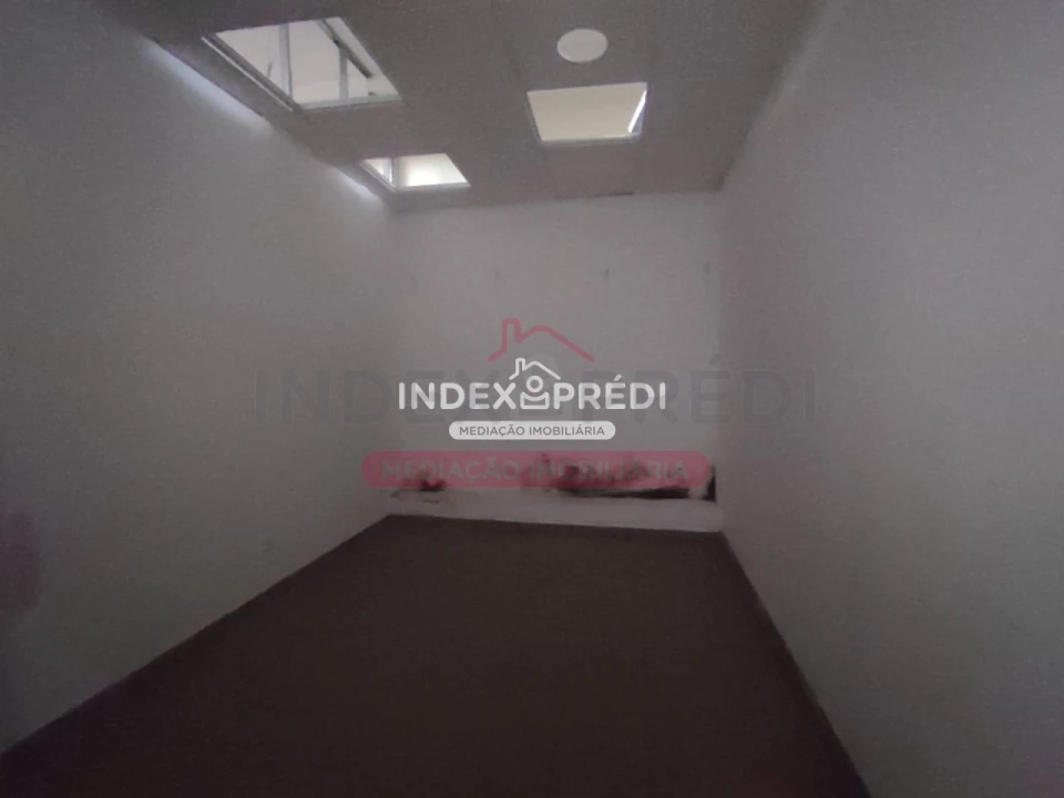 Loja para Venda em Assunção, Ajuda, Salvador e Santo Ildefonso Foto 2