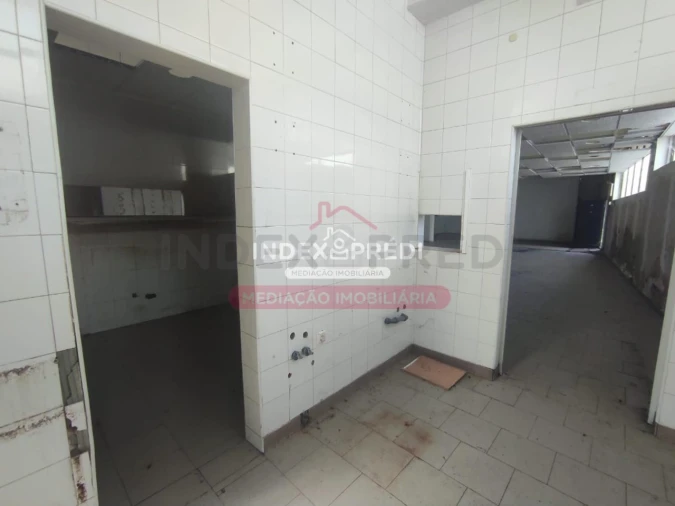 Loja para Venda em Assunção, Ajuda, Salvador e Santo Ildefonso Foto 4