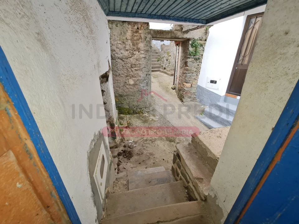 Moradia T1 para Venda em Pampilhosa da Serra Foto 9