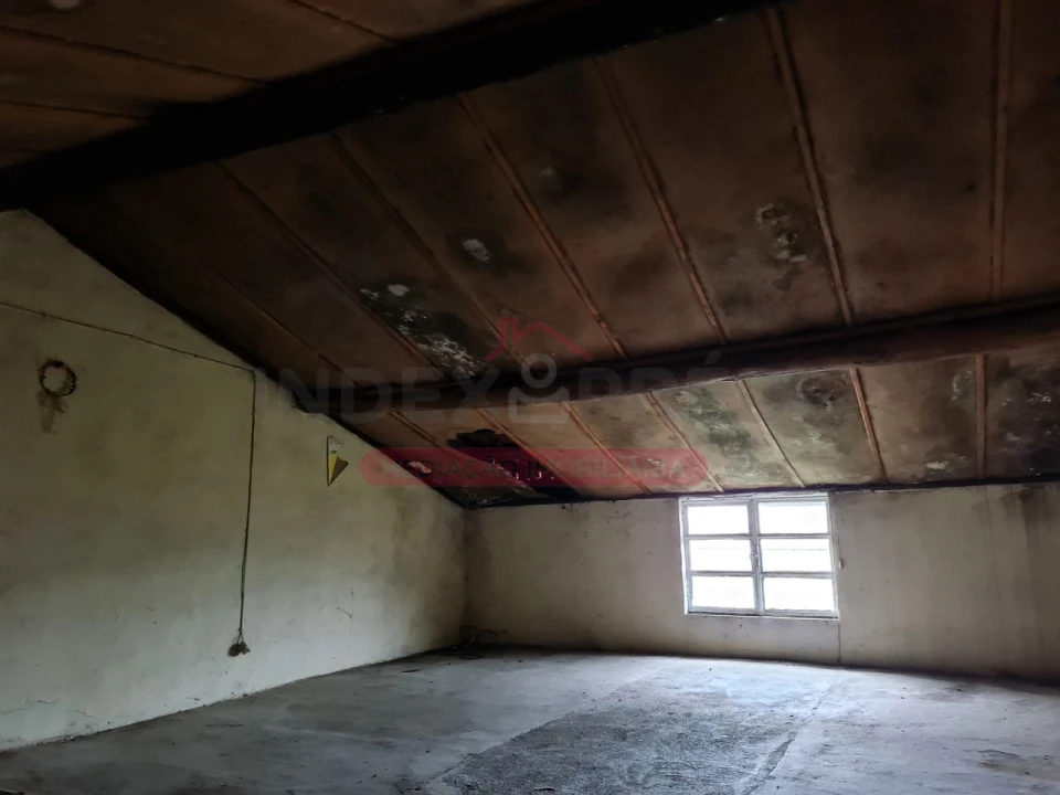 Moradia T2 para Venda em Arganil Foto 18