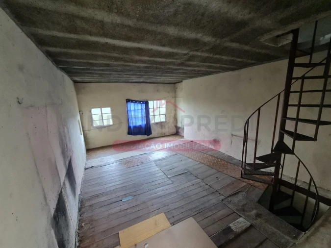 Moradia T2 para Venda em Arganil Foto 2