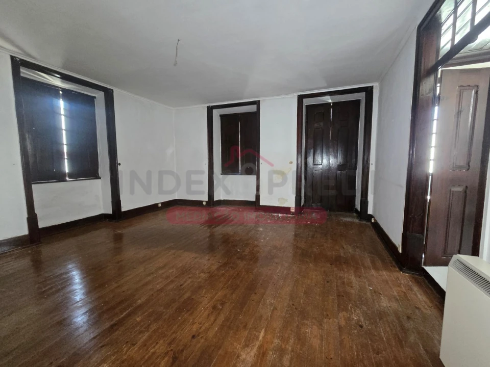 Moradia T5 para Venda em Abrunheira, Verride e Vila Nova da Barca Foto 2