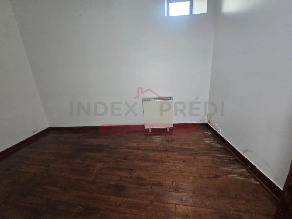 Moradia T5 para Venda em Abrunheira, Verride e Vila Nova da Barca Foto 42