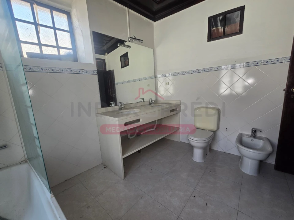 Moradia T5 para Venda em Abrunheira, Verride e Vila Nova da Barca Foto 50