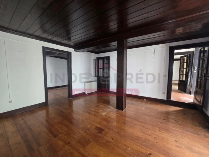 Moradia T5 para Venda em Abrunheira, Verride e Vila Nova da Barca Foto 1