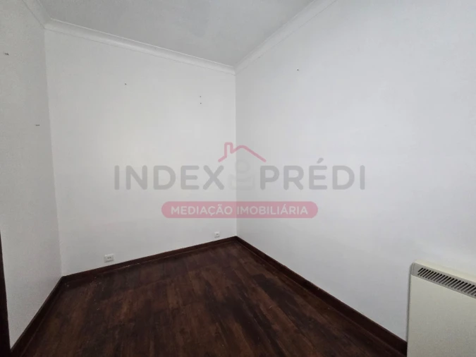 Moradia T5 para Venda em Abrunheira, Verride e Vila Nova da Barca Foto 43