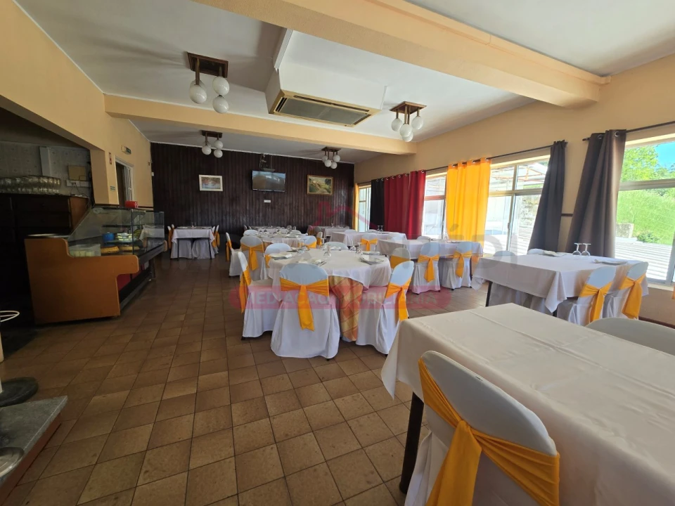 Negócio para Venda em Travassô e Óis da Ribeira Foto 3