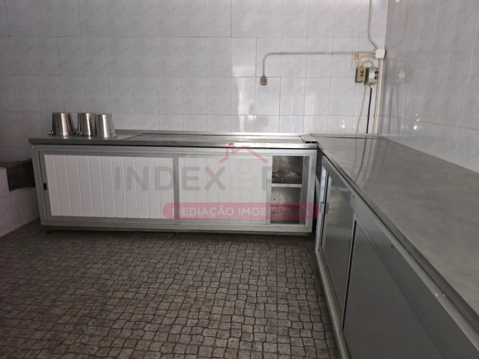 Negócio para Venda em Travassô e Óis da Ribeira Foto 19