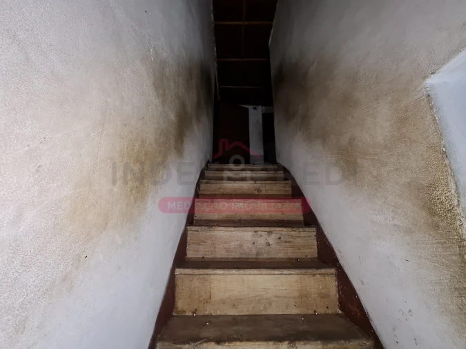 Moradia T4 para Venda em Escalhão Foto 6