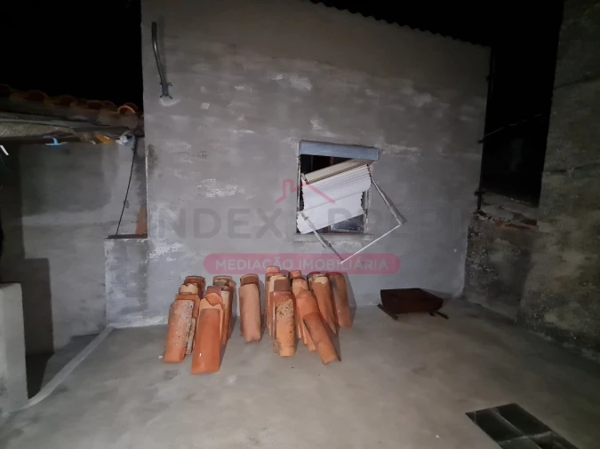 Moradia T4 para Venda em Escalhão Foto 14