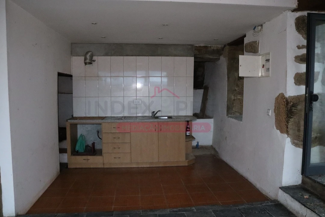 Moradia T3 para Venda em Canelas e Espiunca Foto 17