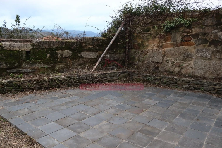 Moradia T3 para Venda em Canelas e Espiunca Foto 2