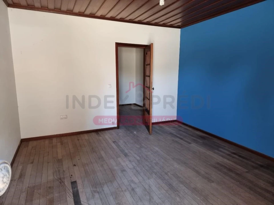 Armazém para Venda em Vilarinho do Bairro Foto 6