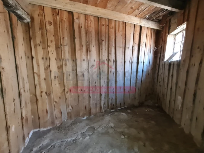 Moradia T1 para Venda em Espariz e Sinde Foto 9