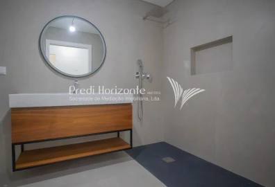 Apartamento T5 para Venda em Funchal (Se)