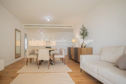 Apartamento T5 para Venda em Funchal (Se)
