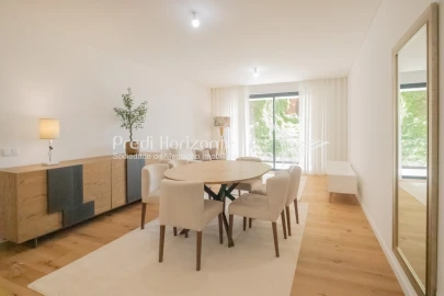 Apartamento T5 para Venda em Funchal (Se)