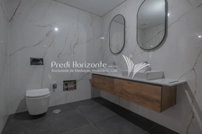 Apartamento T5 para Venda em Funchal (Se)