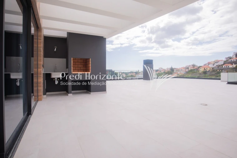 Apartamento T5 para Venda em Funchal (Se) Foto 2