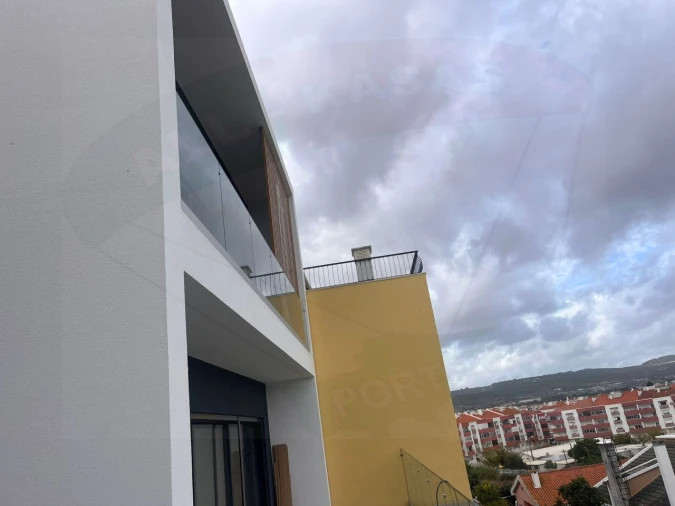 Moradia T9 para Venda em Loures Foto 5