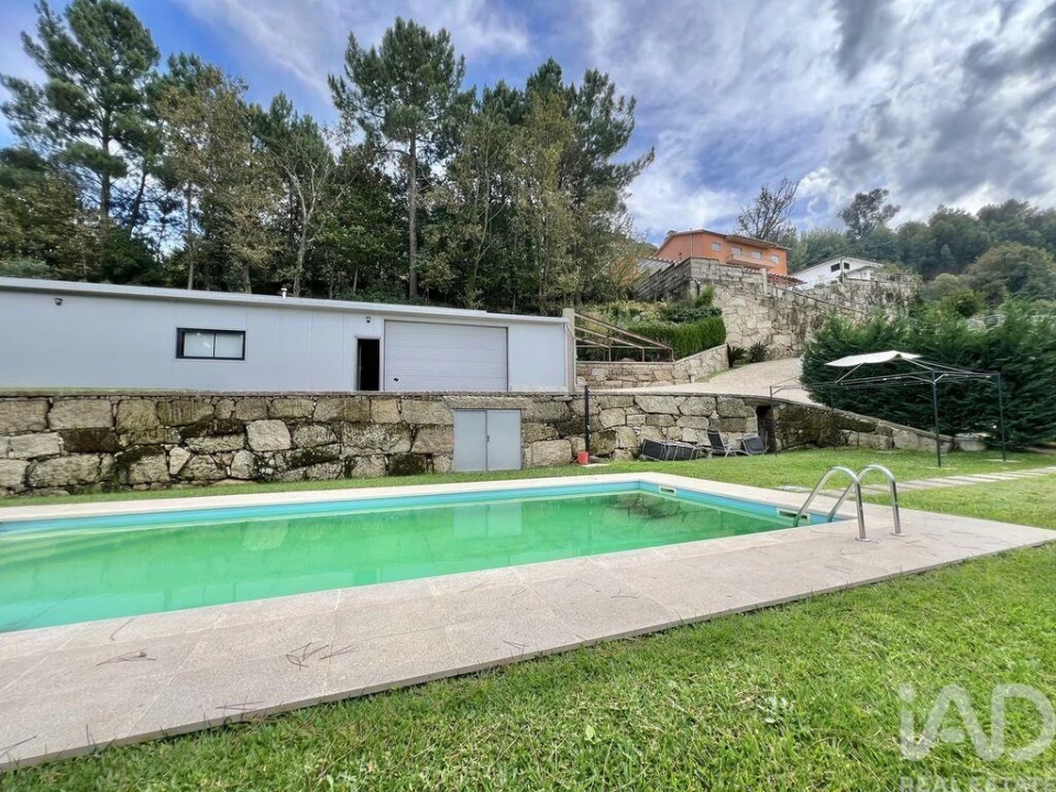 Moradia T7 para Venda em São Cristovão de Nogueira Foto 16